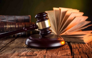 دفاع از مواضع ناحق ، برکت را از زندگي ما مي برد