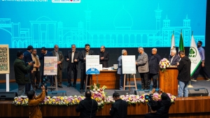 *رونمایی از پروژه "مرکز شهروندی و شیراز من" و انعقاد تفاهم&zwnj;نامه همکاری شهرداری شیراز و دانشگاه آزاد اسلامی فارس* &nbsp;